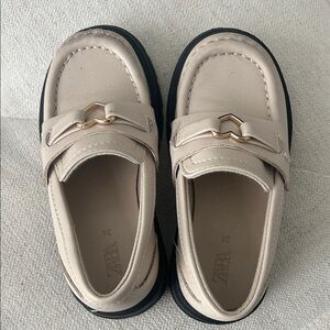 Zara Kids Beige Dress Shoes with Black Soles